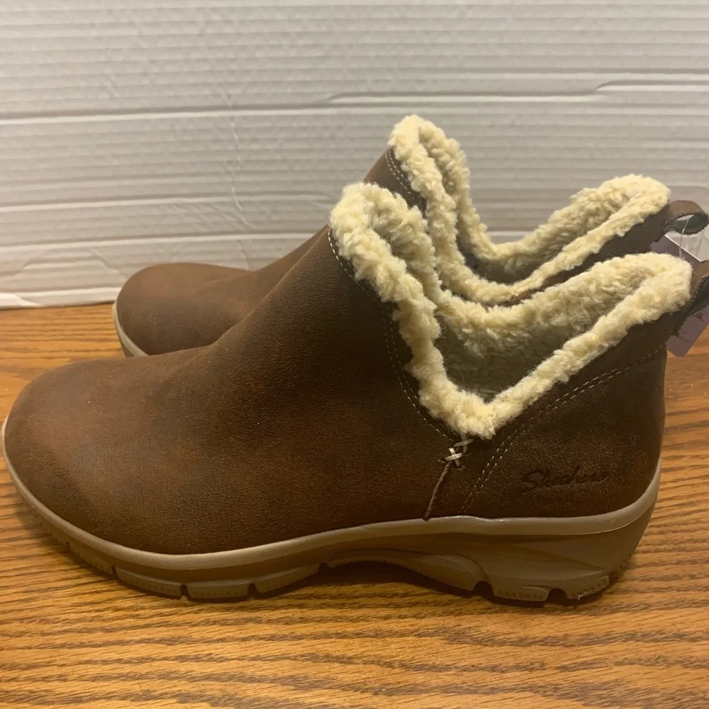 NEW Vegan Easy going Buried Treasure Skechers Relaxed Fit Ankle Boots size9.5 - Picture 5 of 10